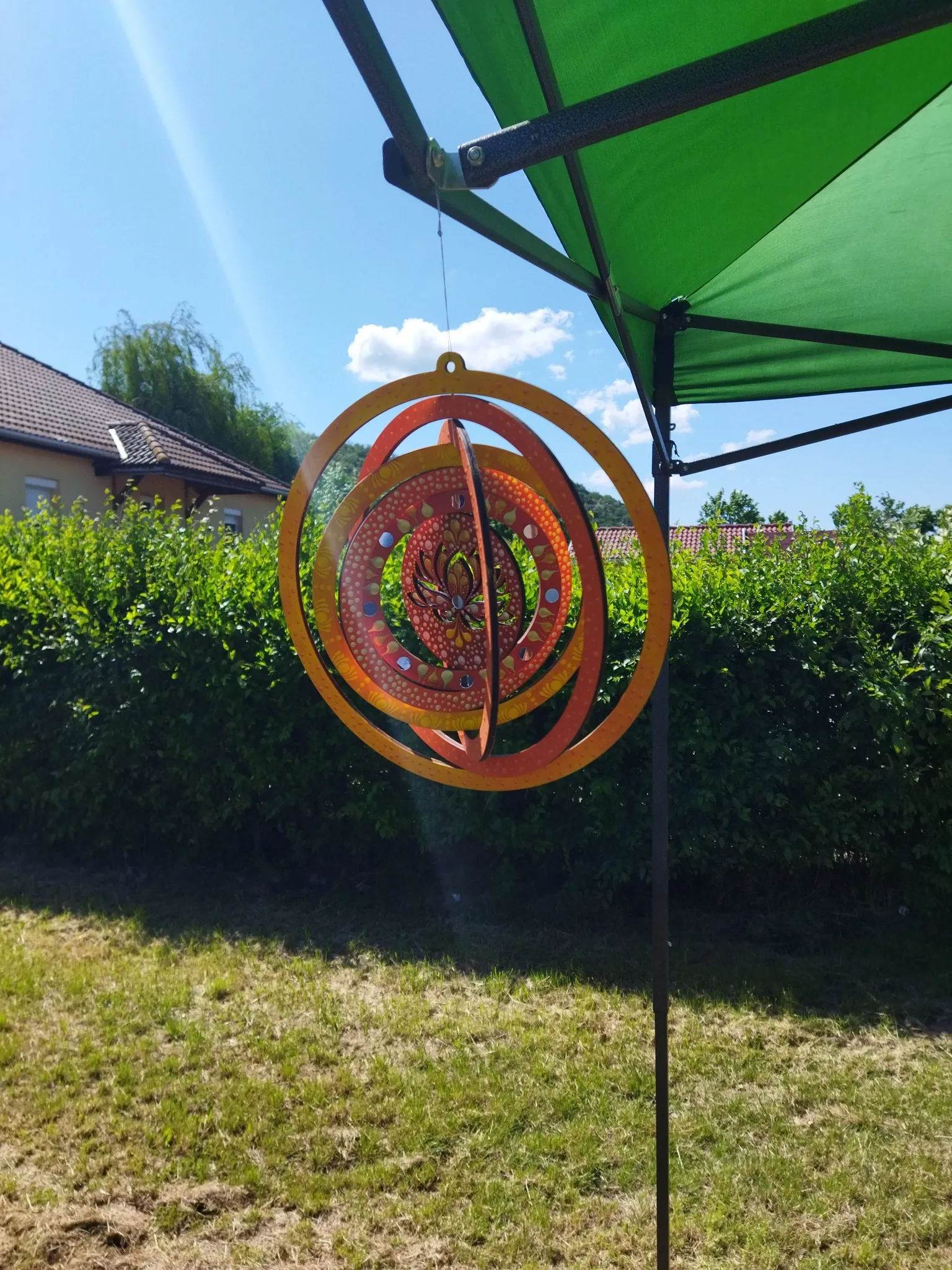 Mandala kompozíció virágos részletekkel
